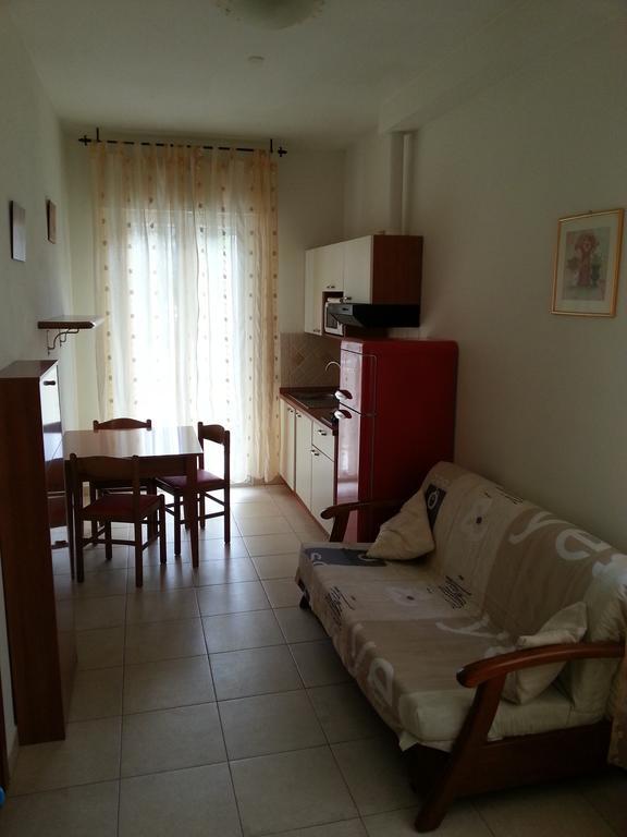 Residence La Villetta Rimini Eksteriør billede