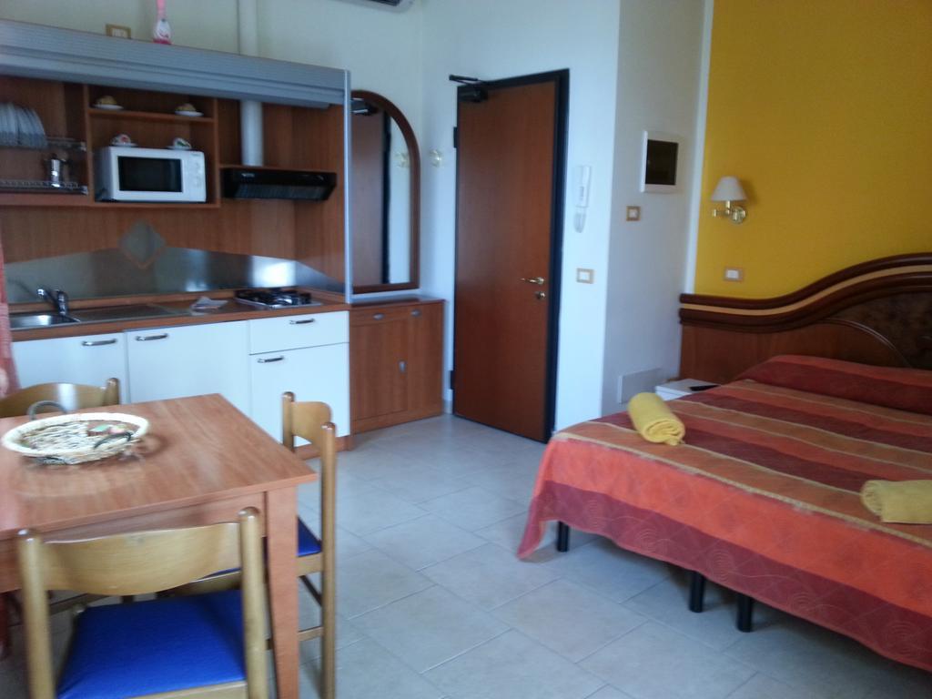 Residence La Villetta Rimini Eksteriør billede