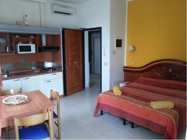 Residence La Villetta Rimini Eksteriør billede