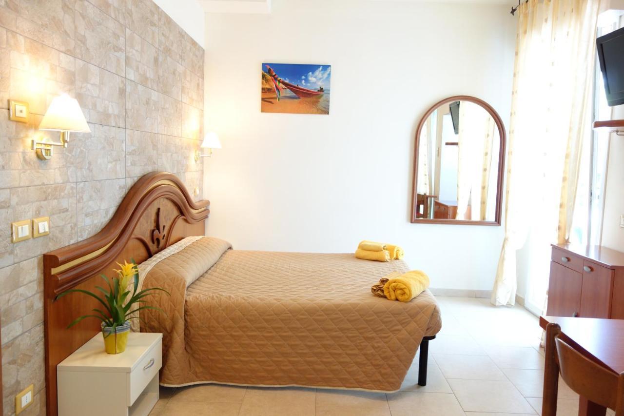 Residence La Villetta Rimini Eksteriør billede