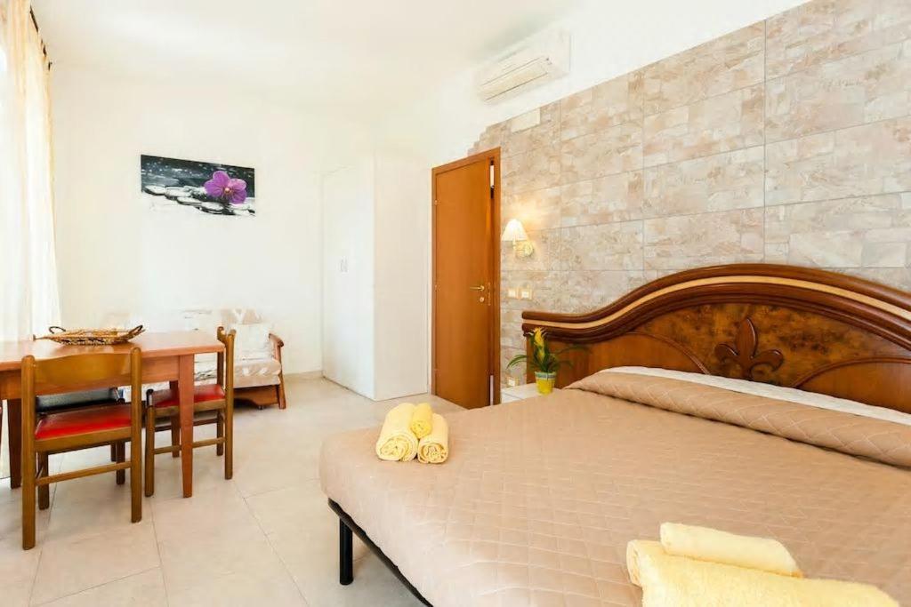Residence La Villetta Rimini Eksteriør billede